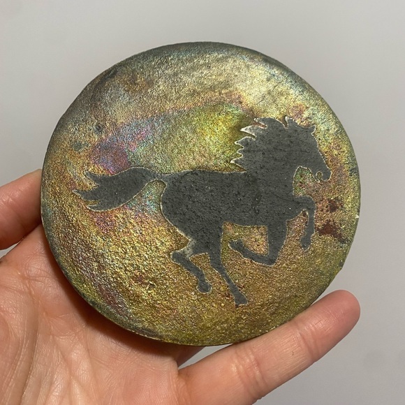 Ben Diller Signed Raku Studio Pottery Round Coaster Horse Equestrian 4” 2004 - Picture 1 of 5